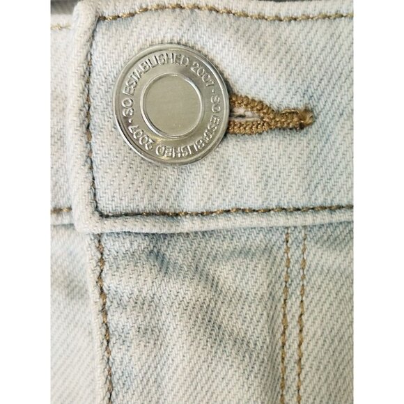 SO Super High Rise Wide Leg Jeans 13/31W Light Wash Distressed Casual Minimalist - Picture 13 of 14